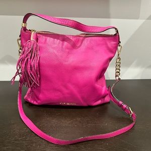 Michael Kors shoulder bag, includes dust bag.